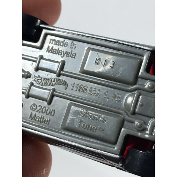 Hot Wheels Muscle Tone Car Silver From 2017 Advent Calendar Loop Launcher Set - Picture 5 of 5